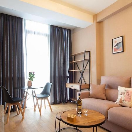 Apartment Krtsanisi 21 Tbilisi Buitenkant foto