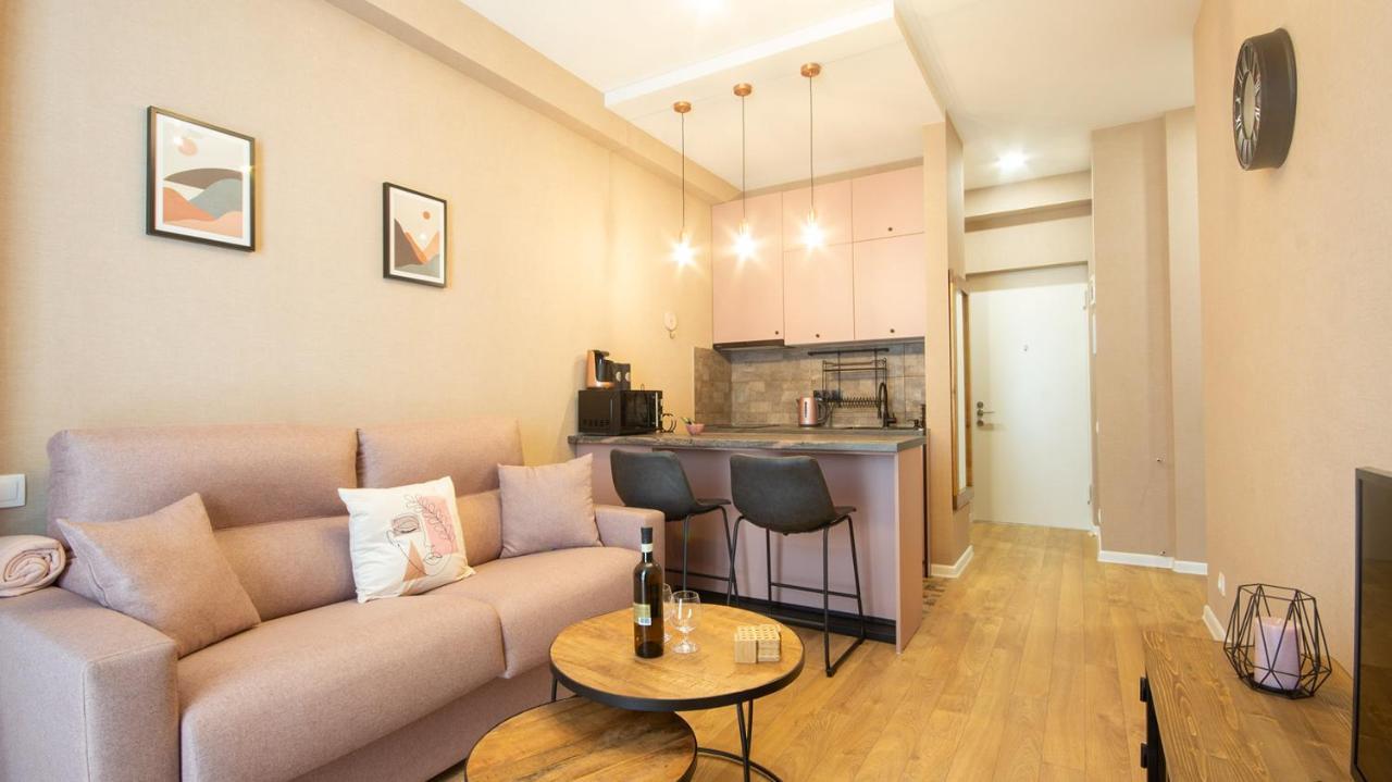 Apartment Krtsanisi 21 Tbilisi Buitenkant foto